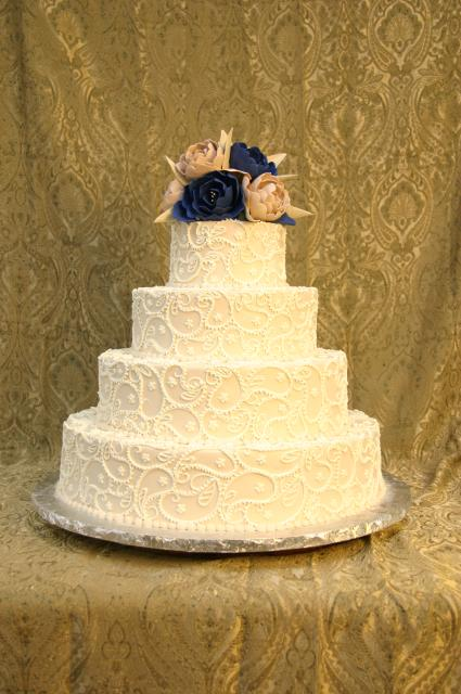 Looking to have the most beautiful and original Wedding cake anyone has seen